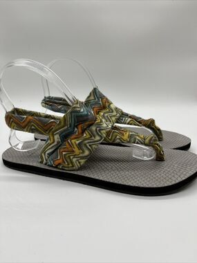 Amanda Blu Sling Back Strap Aztec Sandals Multi Pattern Comfortable Size 9